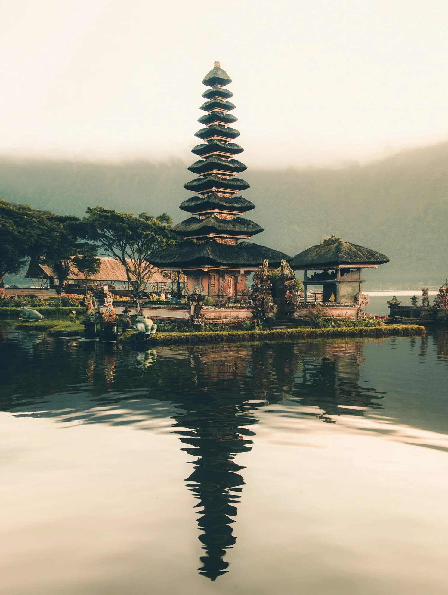 Pesona Bali: Keindahan Abadi Pulau Dewata & Wisata