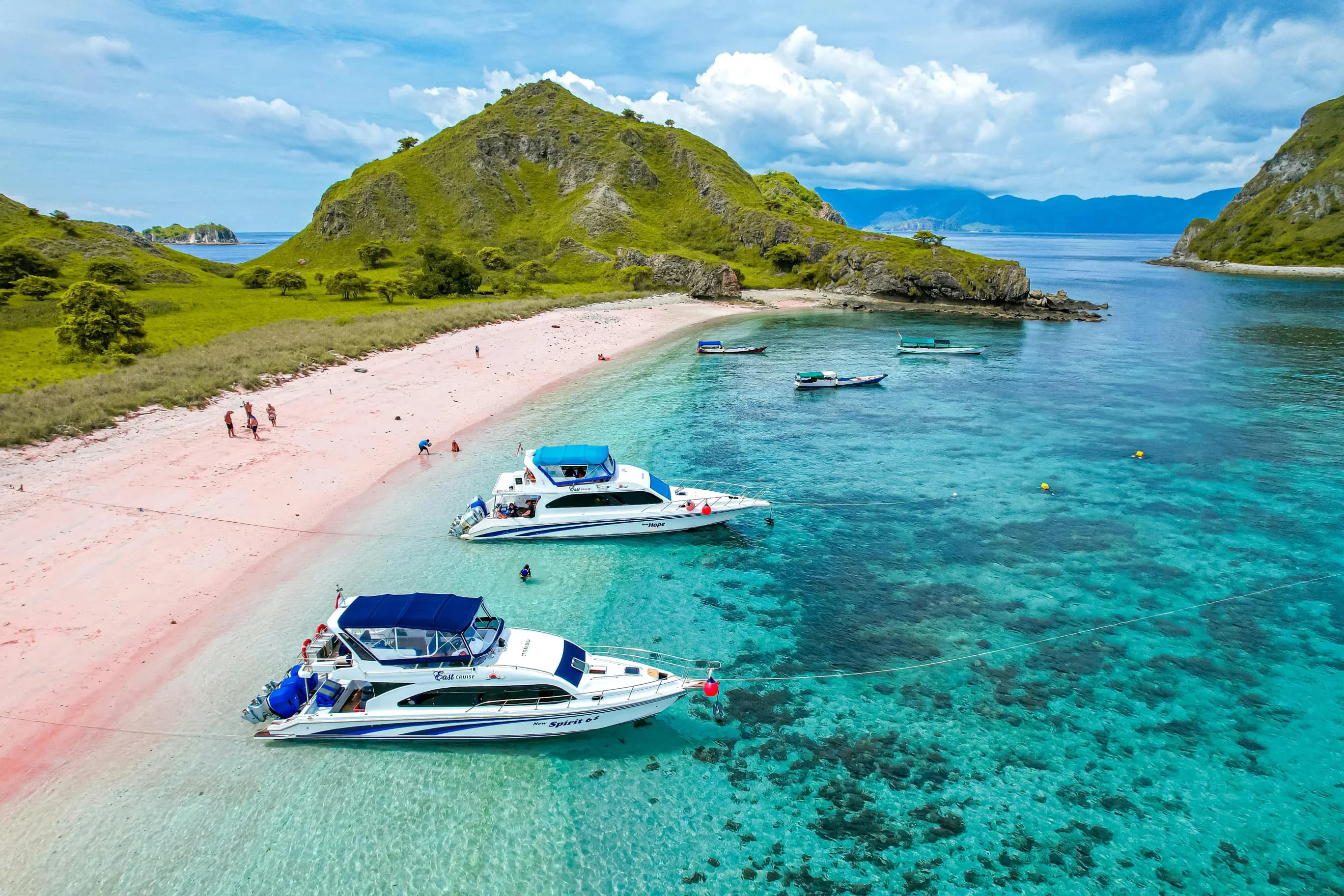 Keindahan Pantai Lombok: Destinasi Wisata Wajib Kunjung